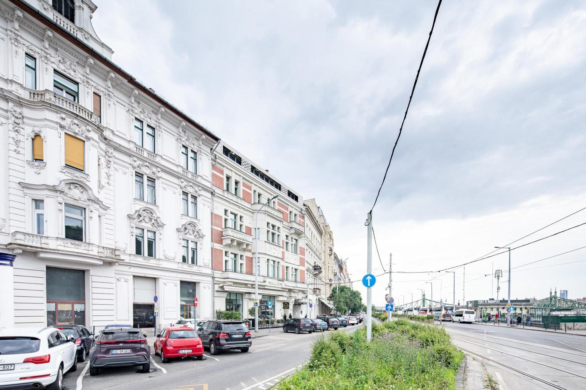Extra Central - Large - Cozy Budapest Exterior photo